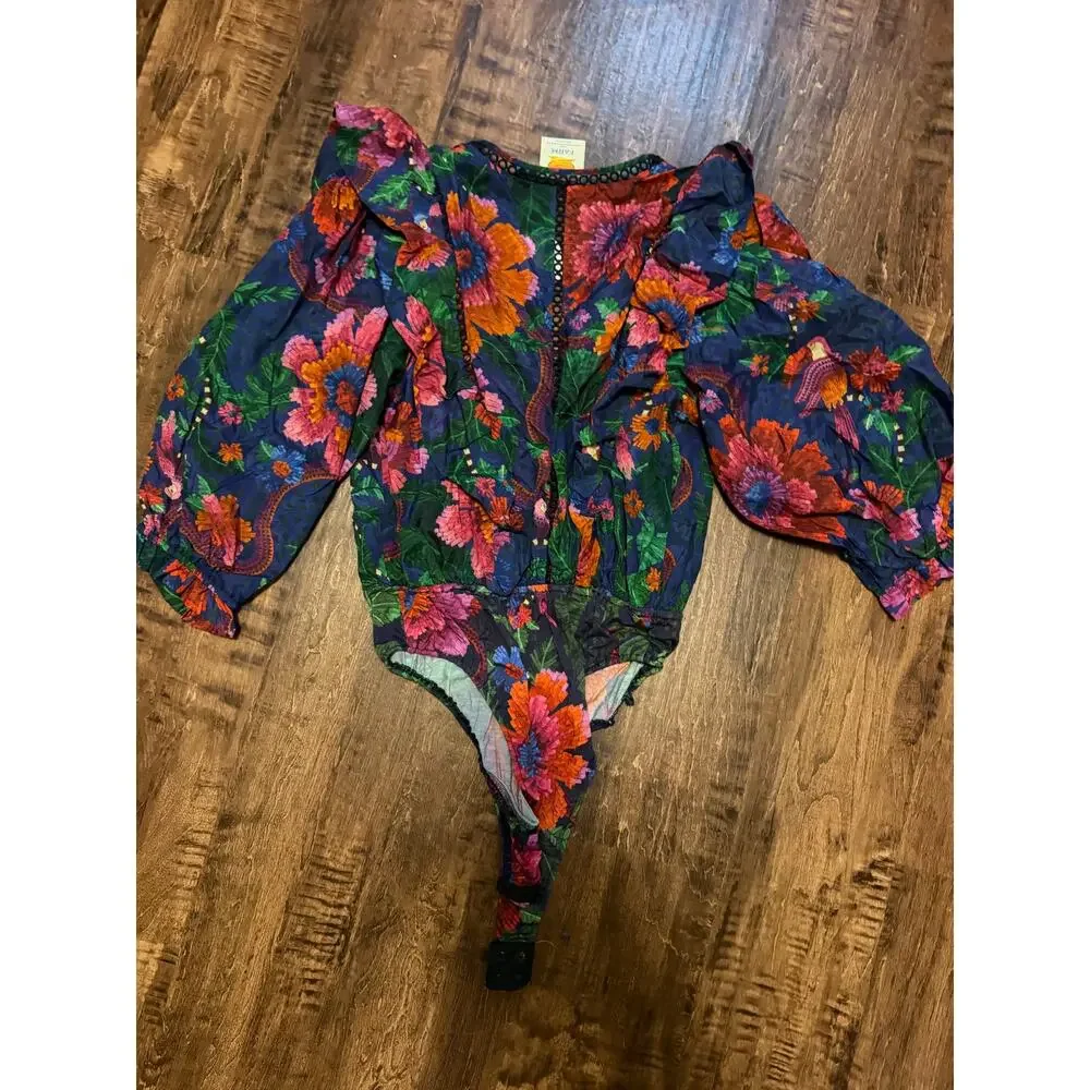 Farm RIO floral puff sleeve bodysuit medium NEW